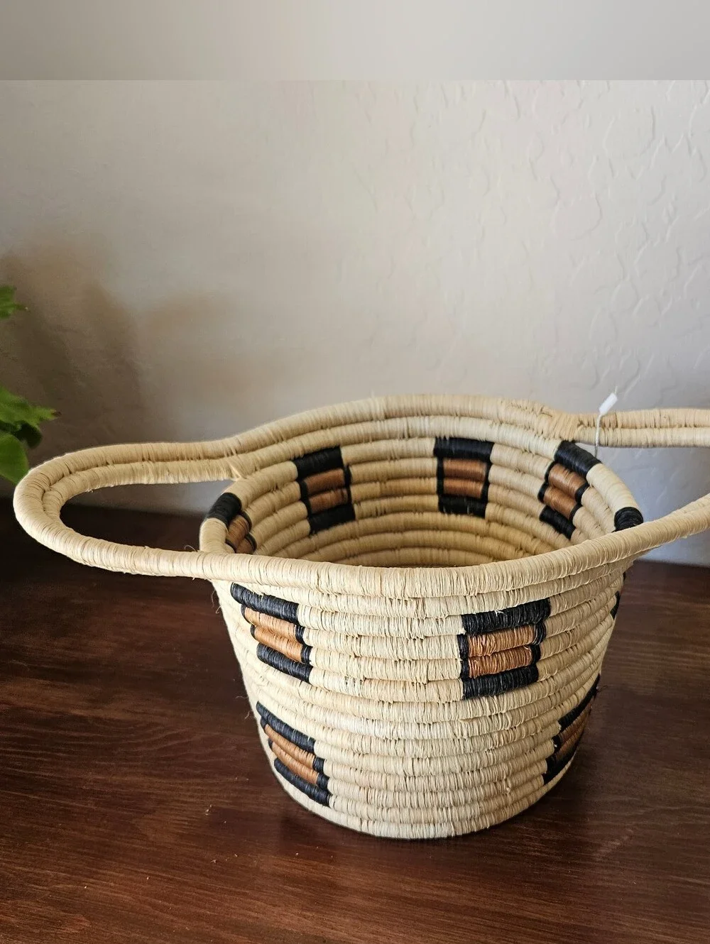 Indego AfricaDouble Handle Leopard Plant Basket Handwoven